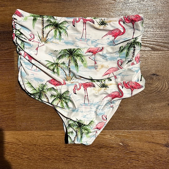 Marilyn Monroe Swim Pushup Ruched 2-Piece Swimsuit Flamingo Print M High Rise - Picture 10 of 11